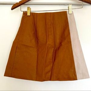 leather skirt